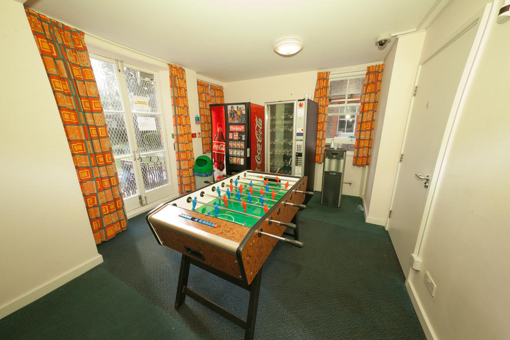 Evelyn Gardens Hostel Londyn Zewnętrze zdjęcie