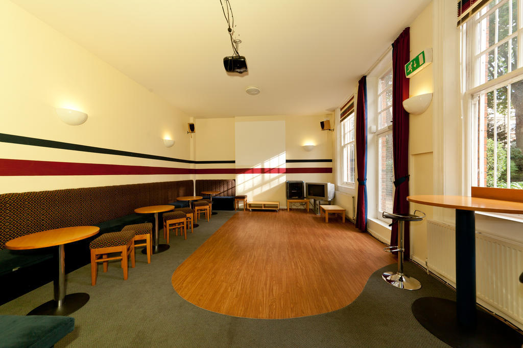 Evelyn Gardens Hostel Londyn Zewnętrze zdjęcie
